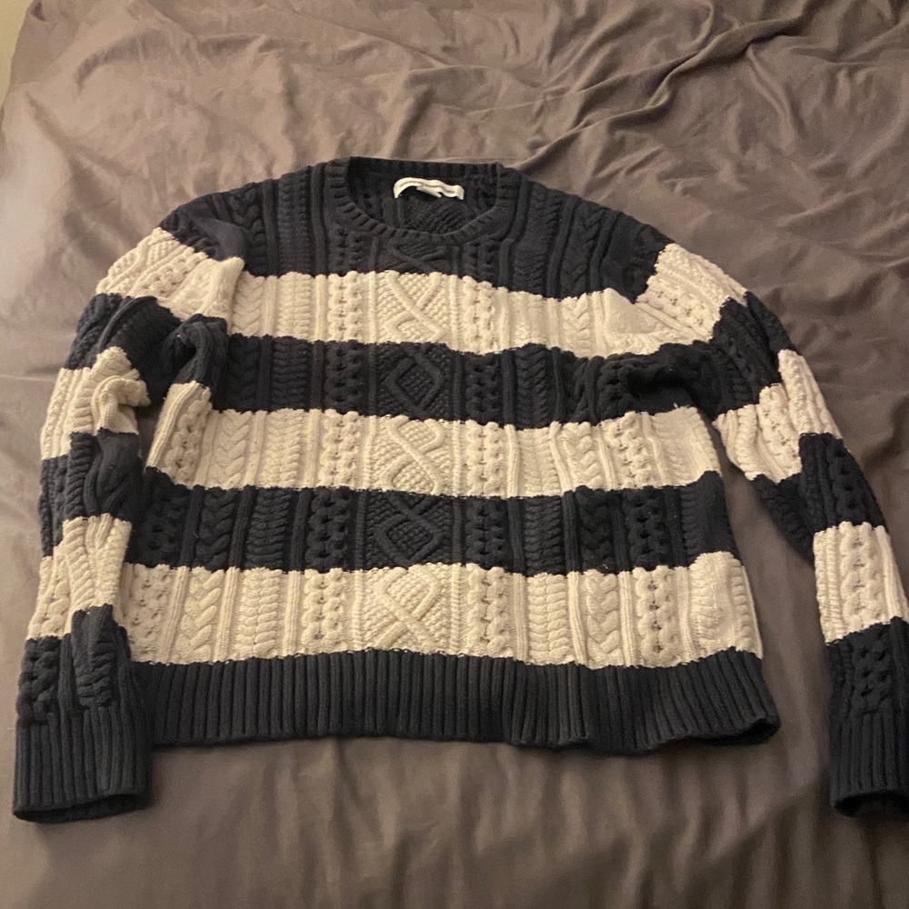 Amazon Essentials Navy Cable Knit Sweater